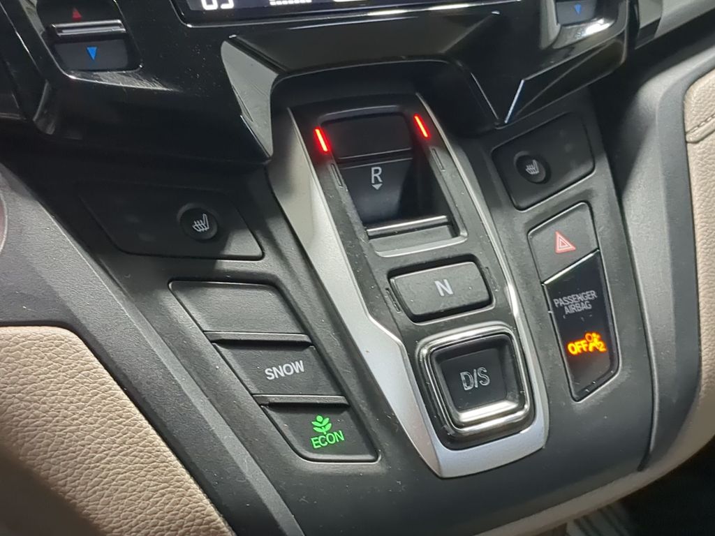 Thumbnail: 2019 Honda Odyssey - 14