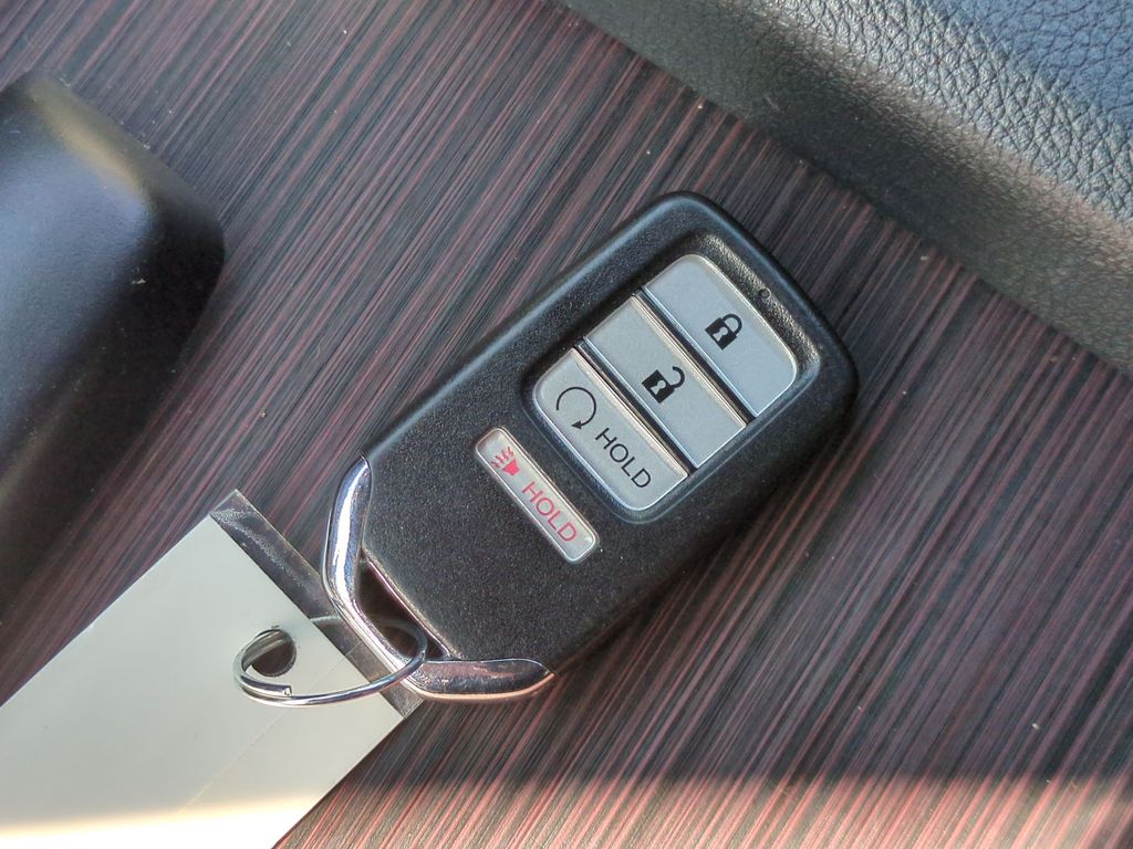 Thumbnail: 2021 Honda Ridgeline - 17