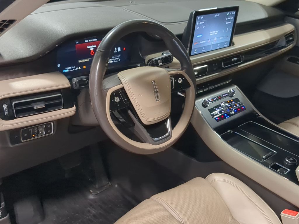 Thumbnail: 2021 Lincoln Aviator - 2
