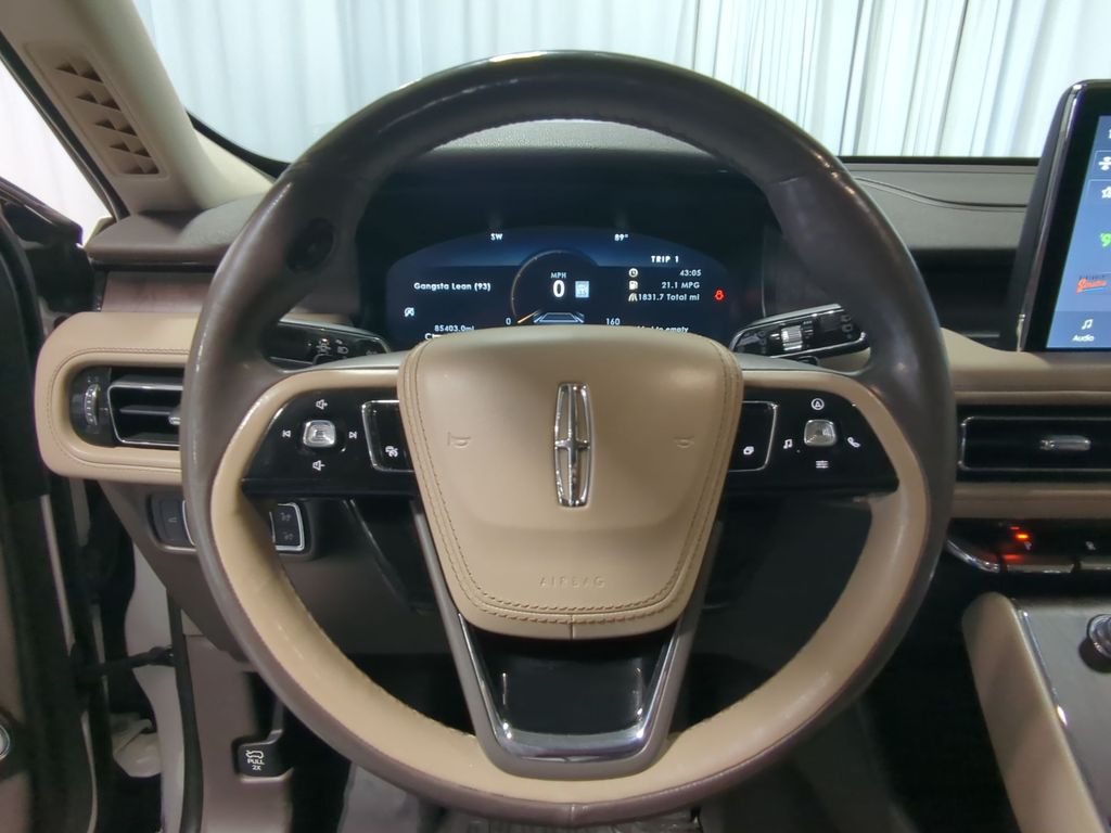 Thumbnail: 2021 Lincoln Aviator - 13