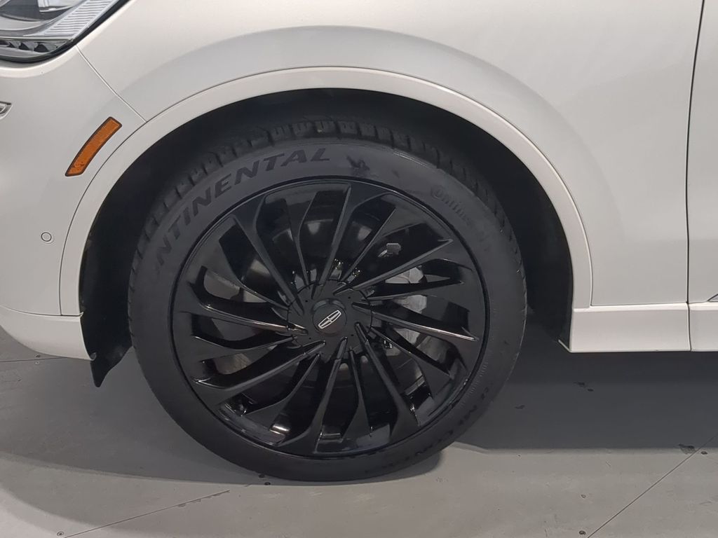 Thumbnail: 2021 Lincoln Aviator - 8