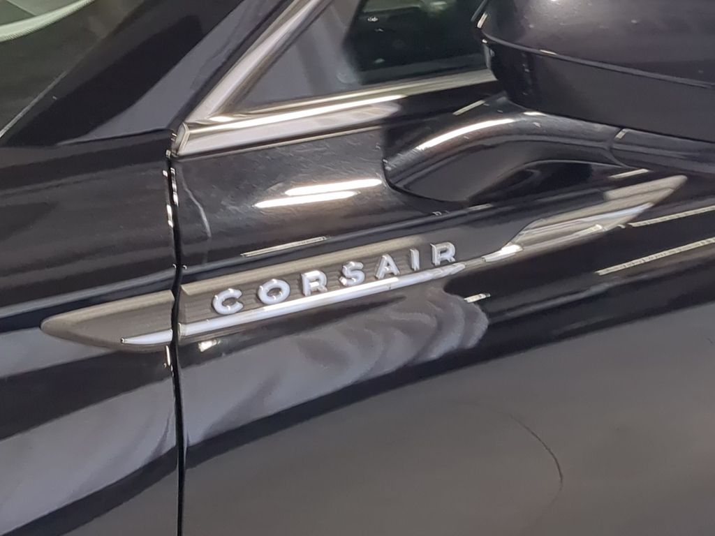 Thumbnail: 2021 Lincoln Corsair - 24