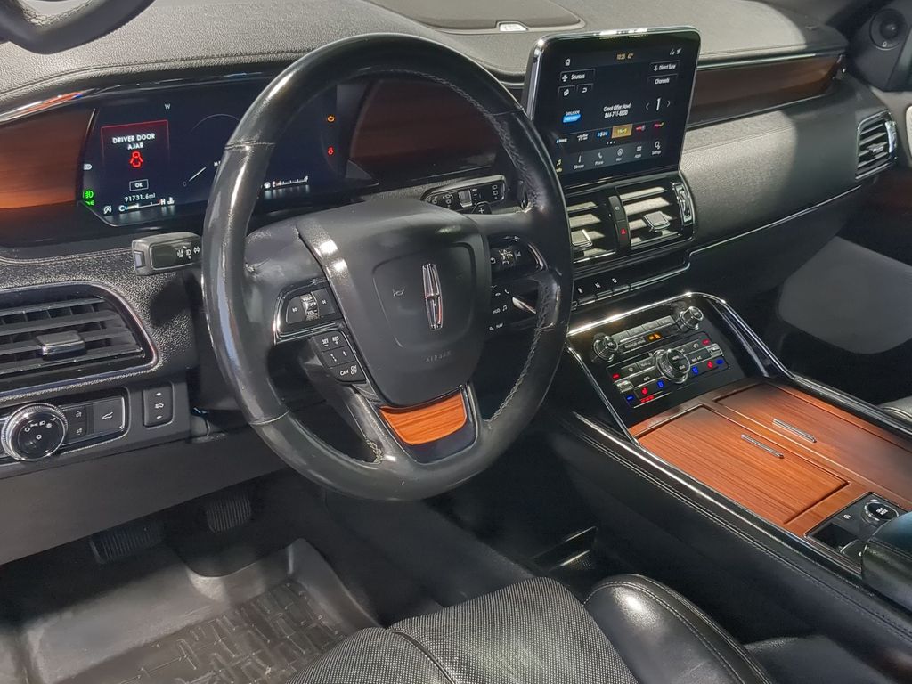 Thumbnail: 2020 Lincoln Navigator - 2