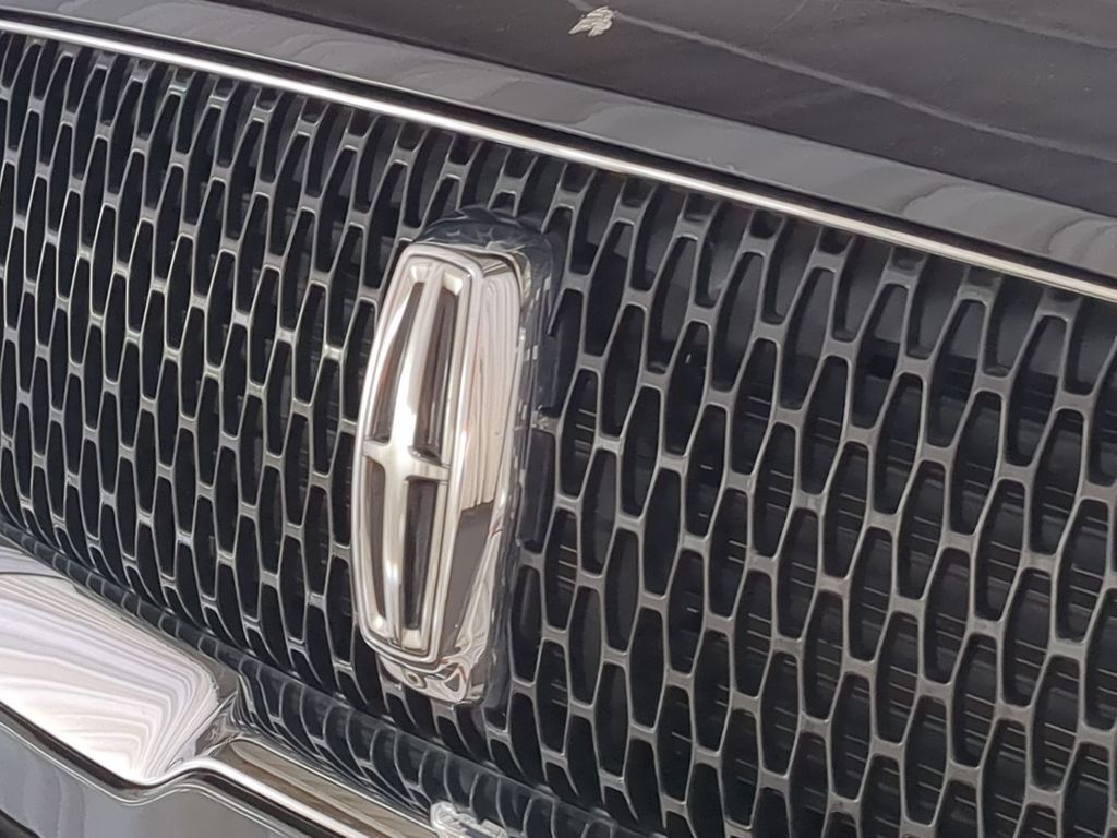 Thumbnail: 2020 Lincoln Navigator - 7