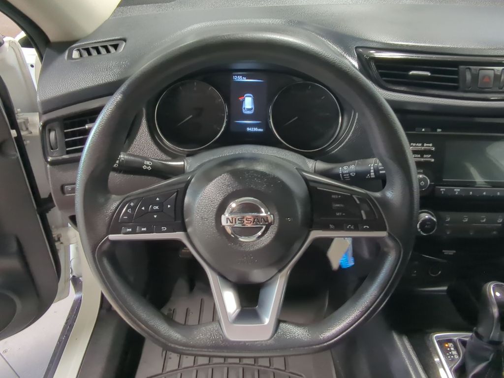 Thumbnail: 2017 Nissan Rogue - 13