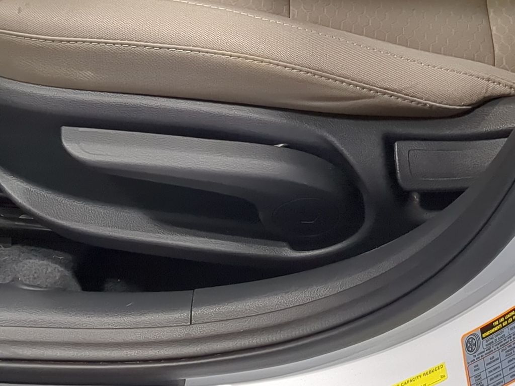 Thumbnail: 2020 Hyundai Elantra - 26