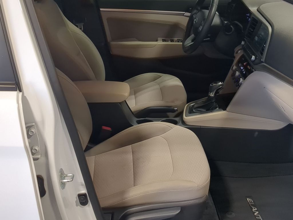 Thumbnail: 2020 Hyundai Elantra - 29