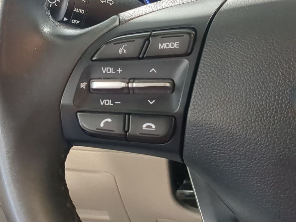 Thumbnail: 2020 Hyundai Elantra - 30