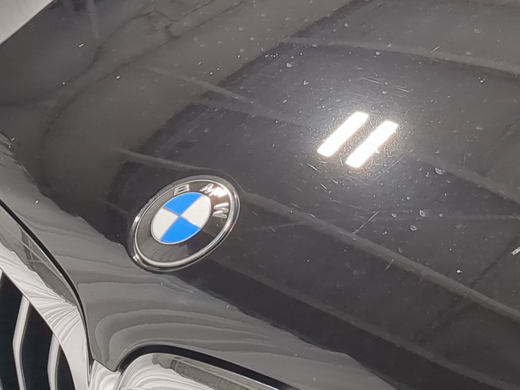 Thumbnail: 2021 BMW X5 - 7