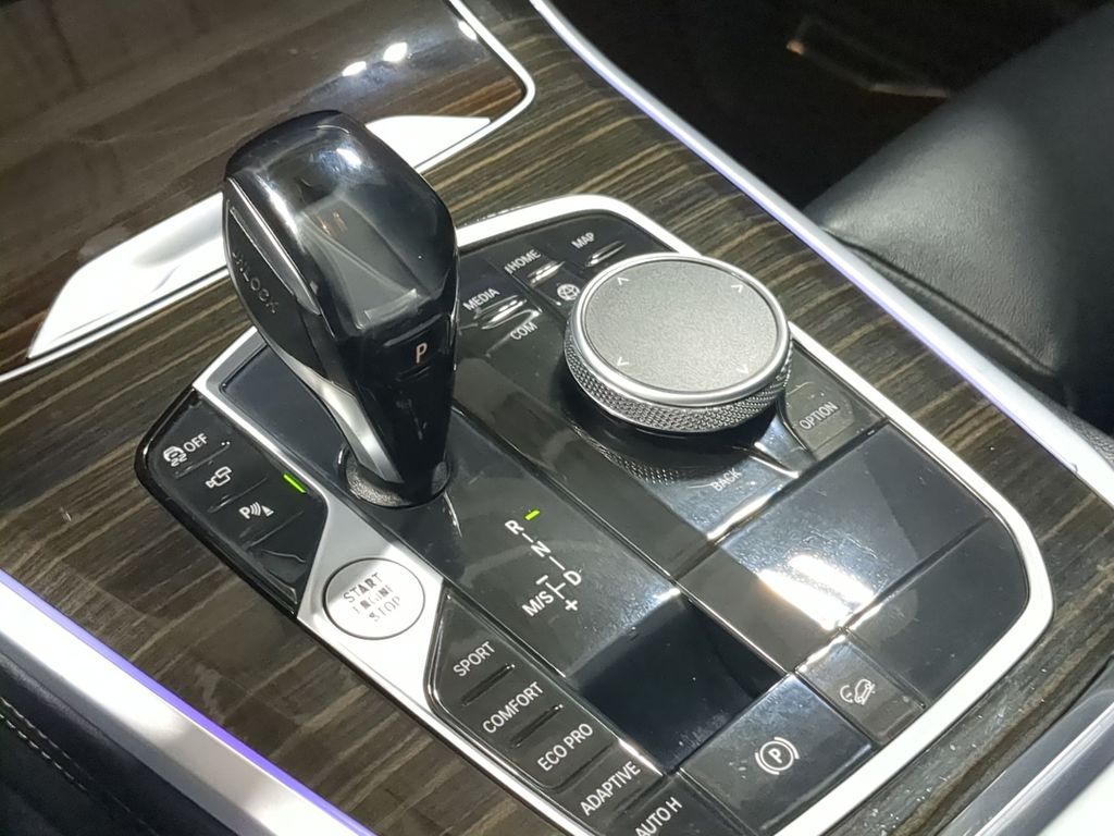 Thumbnail: 2021 BMW X5 - 15