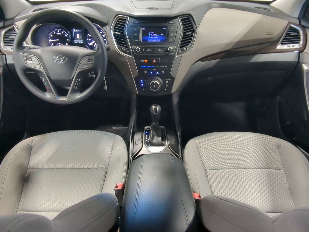 Thumbnail: 2017 Hyundai Santa Fe - 9