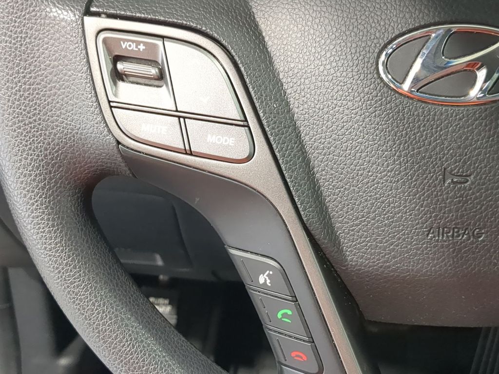 Thumbnail: 2017 Hyundai Santa Fe - 29