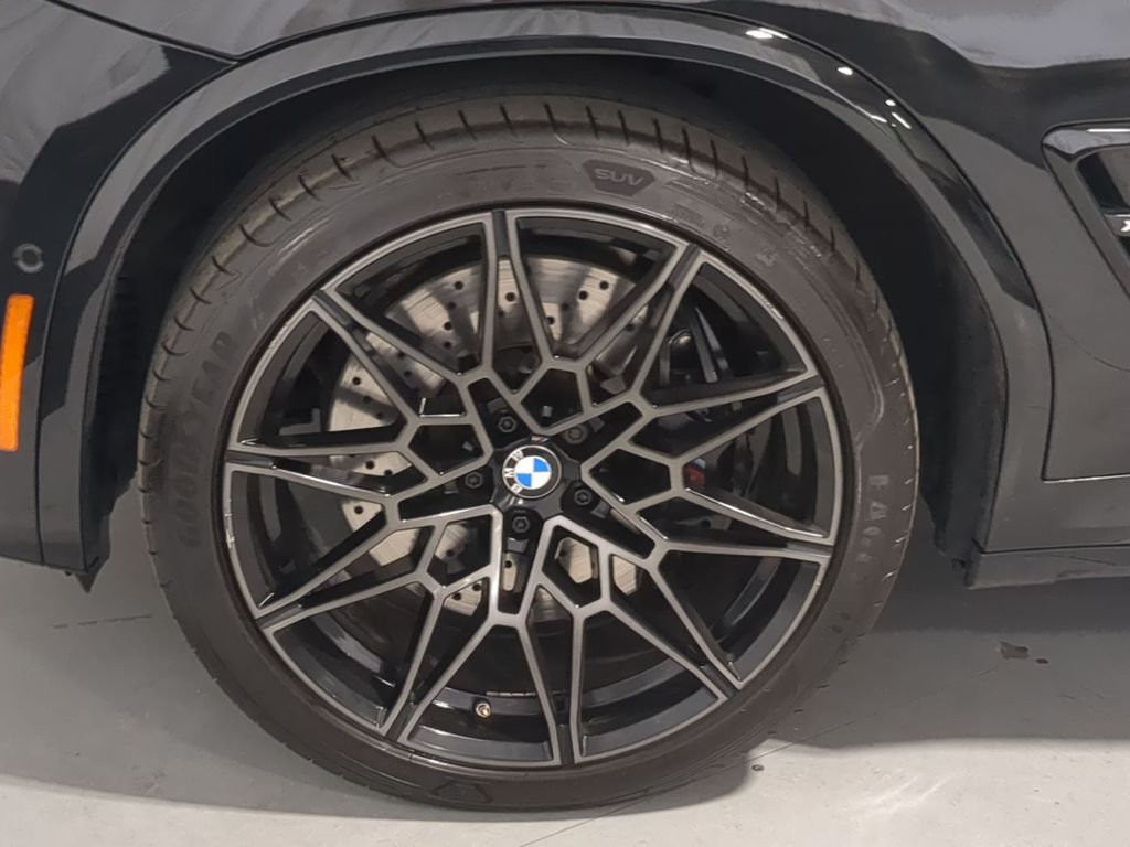 Thumbnail: 2024 BMW X4 - 8
