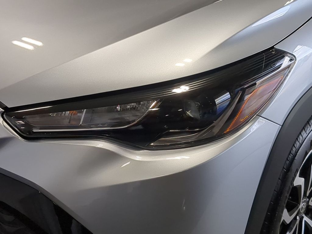 Thumbnail: 2024 Toyota Corolla Cross - 24