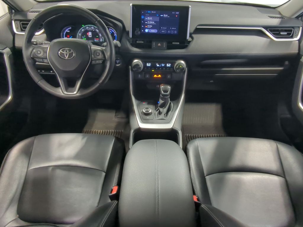 Thumbnail: 2024 Toyota RAV4 - 9