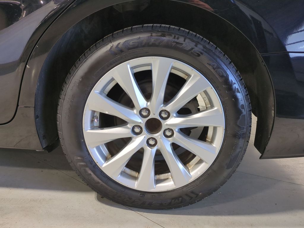 Thumbnail: 2018 Toyota Camry - 8