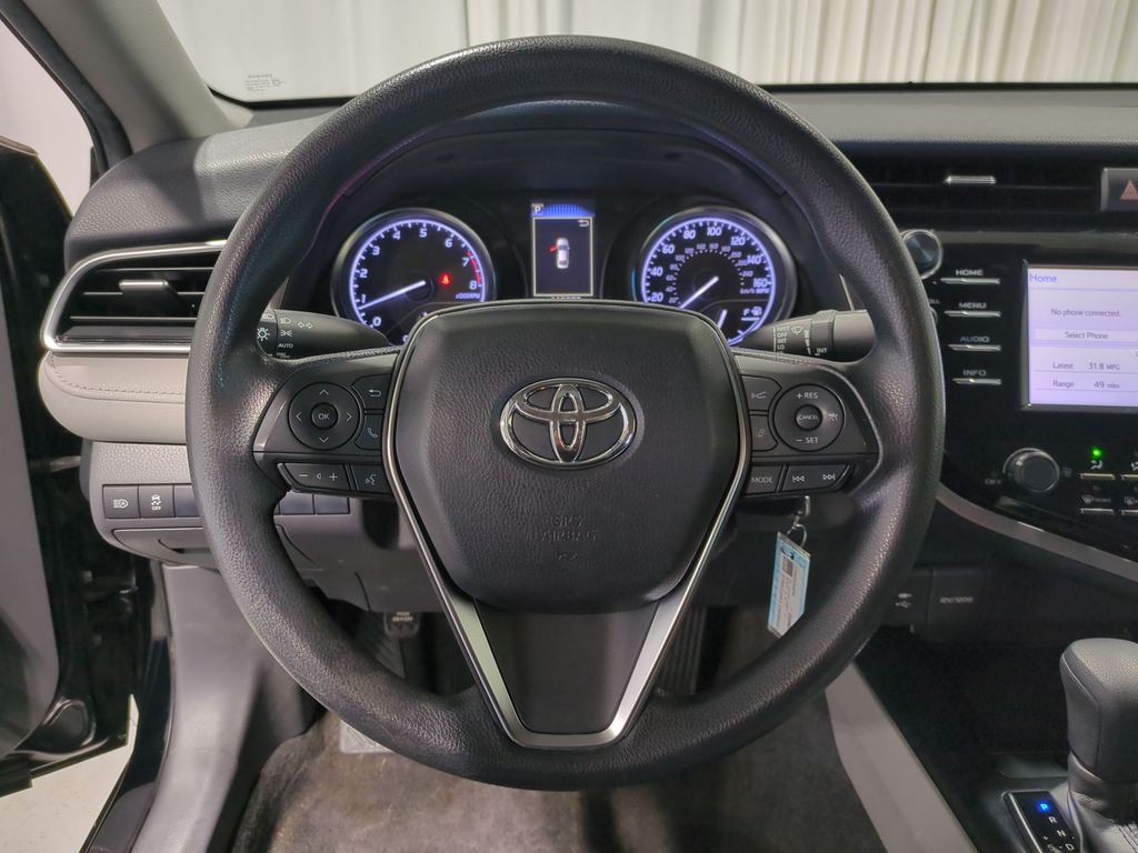 Thumbnail: 2018 Toyota Camry - 13