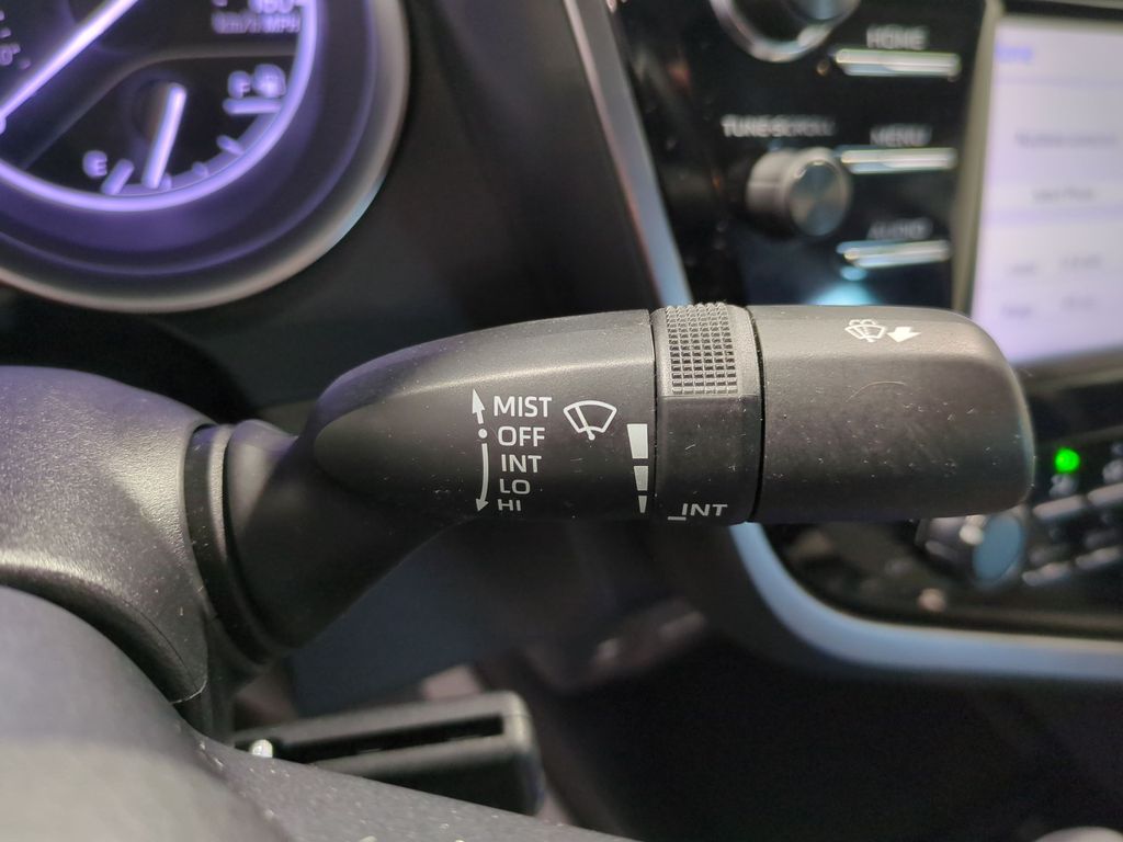 Thumbnail: 2018 Toyota Camry - 15