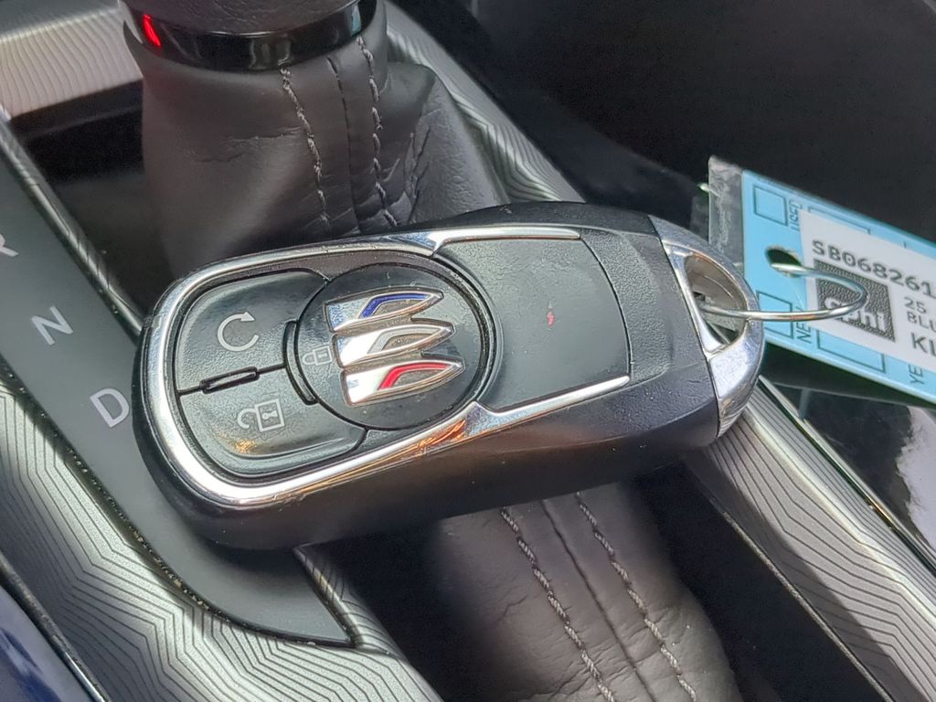 Thumbnail: 2025 Buick Envista - 33