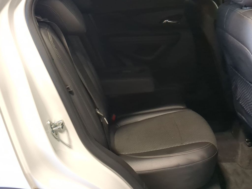 Thumbnail: 2019 Buick Encore - 27