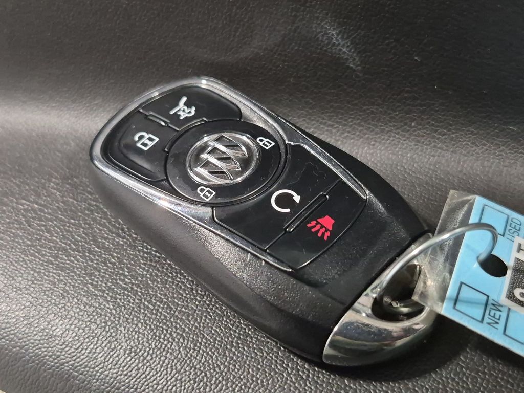 Thumbnail: 2015 Buick Encore - 19