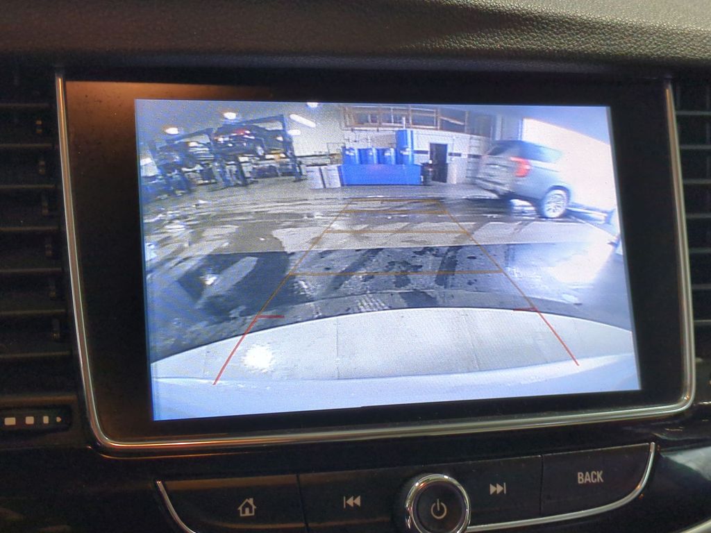 Thumbnail: 2018 Buick Encore - 15