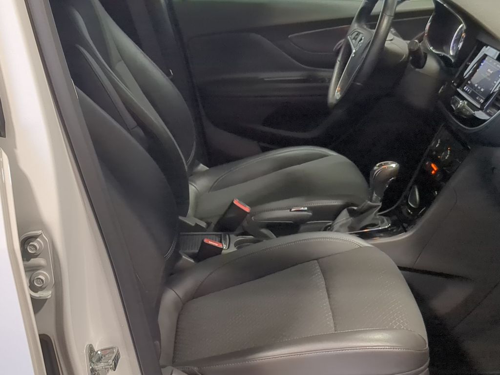 Thumbnail: 2022 Buick Encore - 28