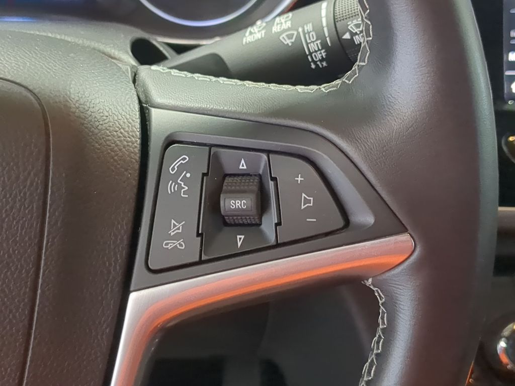 Thumbnail: 2022 Buick Encore - 30