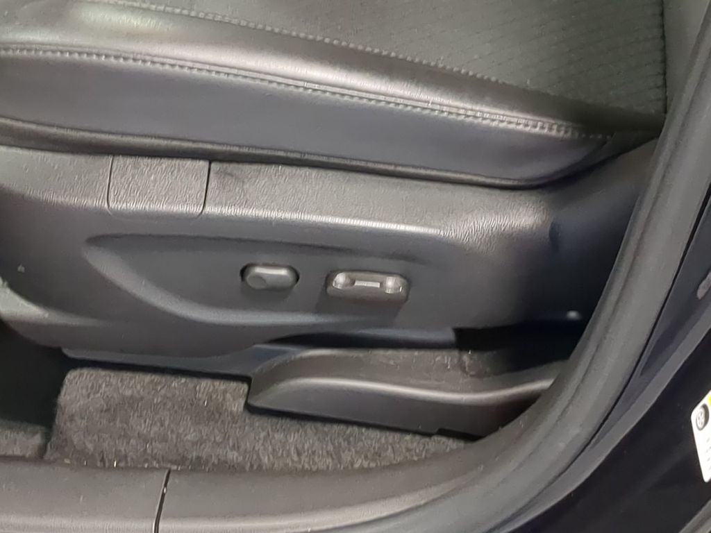Thumbnail: 2022 Buick Encore - 25