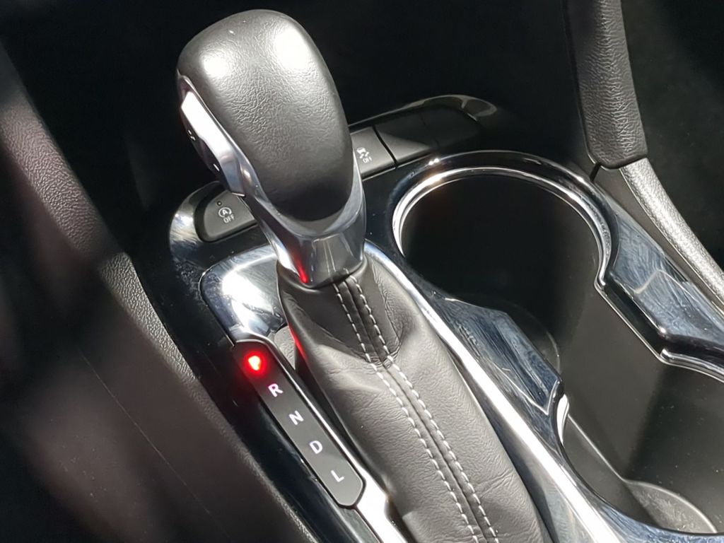 Thumbnail: 2023 Buick Encore GX - 15
