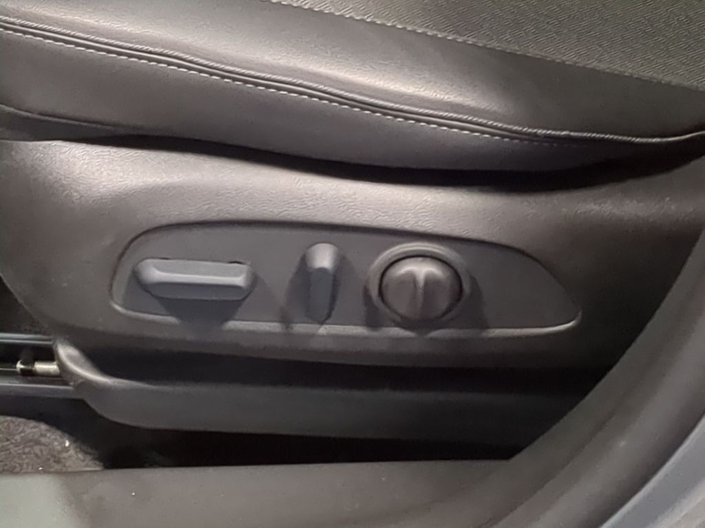 Thumbnail: 2023 Buick Encore GX - 26