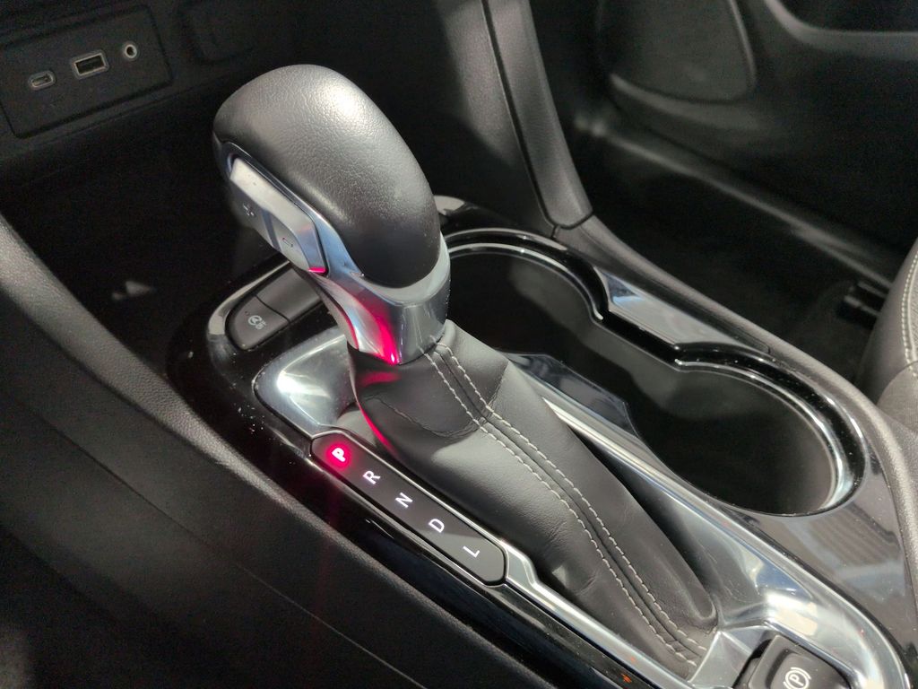 Thumbnail: 2023 Buick Encore GX - 15