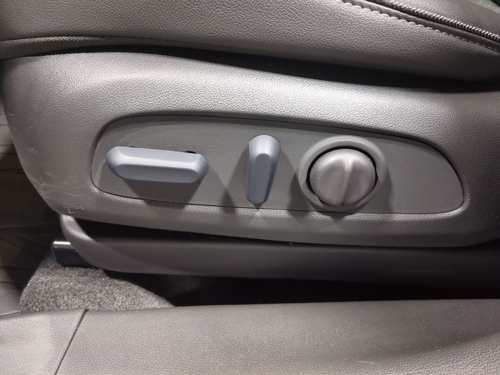 Thumbnail: 2023 Buick Encore GX - 26