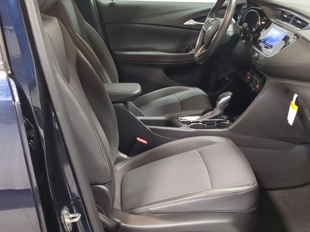 Thumbnail: 2020 Buick Encore GX - 11