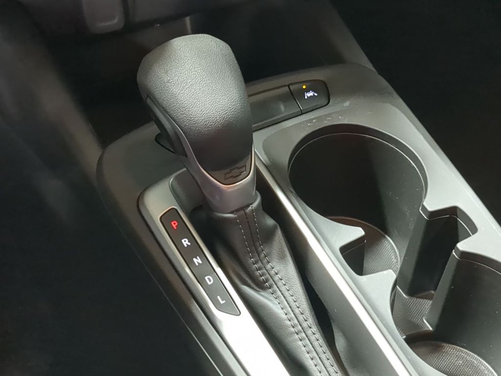 Thumbnail: 2024 Chevrolet Trax - 32