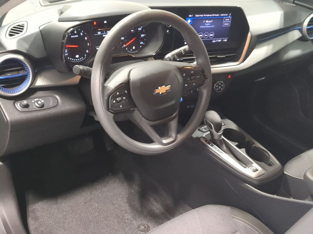 Thumbnail: 2024 Chevrolet Trax - 2