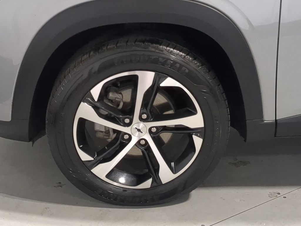 Thumbnail: 2024 Chevrolet Trax - 8
