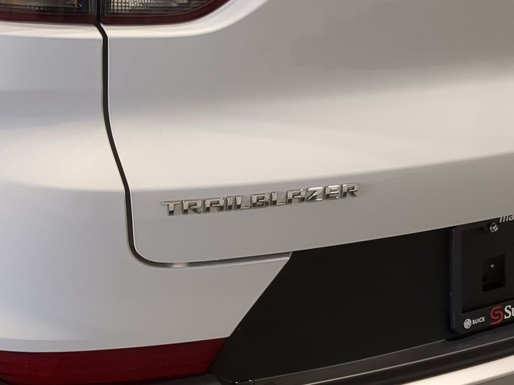 Thumbnail: 2023 Chevrolet TrailBlazer - 7