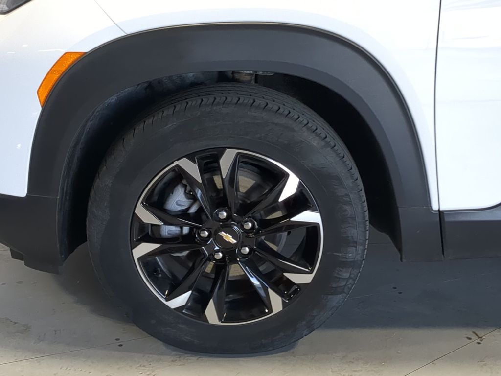 Thumbnail: 2023 Chevrolet TrailBlazer - 8