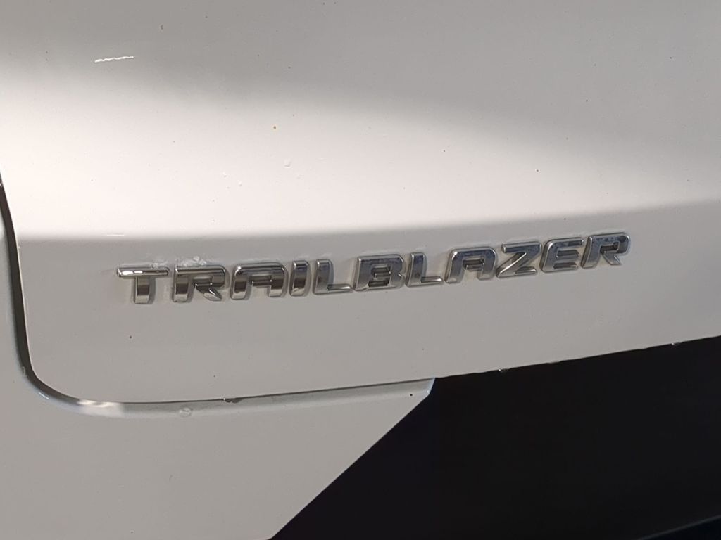 Thumbnail: 2023 Chevrolet TrailBlazer - 6