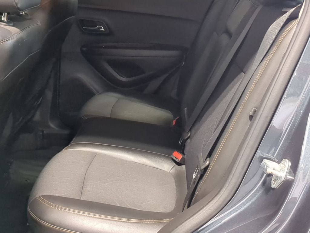 Thumbnail: 2021 Chevrolet Trax - 12