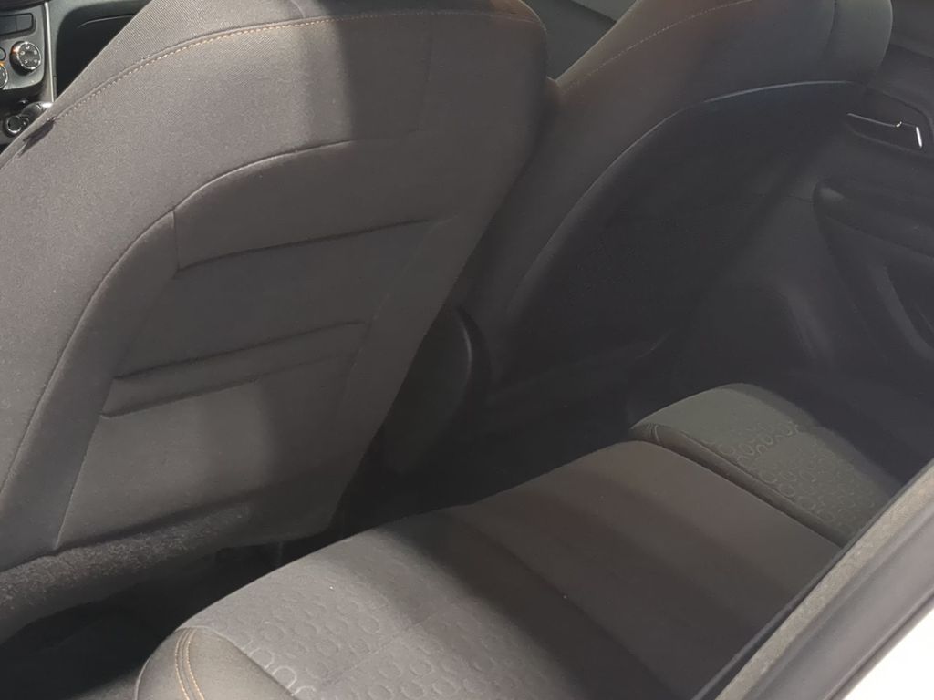 Thumbnail: 2021 Chevrolet Trax - 12