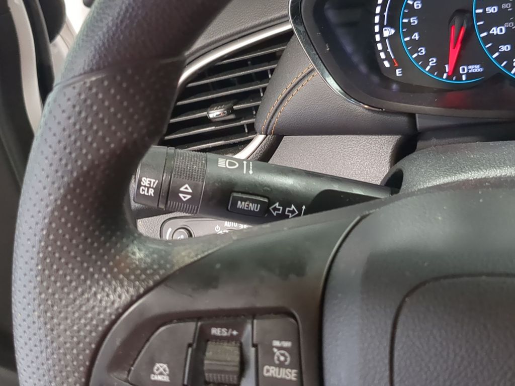Thumbnail: 2021 Chevrolet Trax - 31