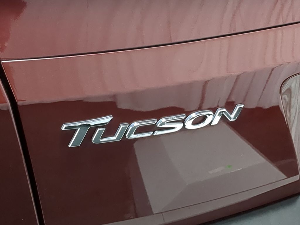 Thumbnail: 2017 Hyundai Tucson - 7