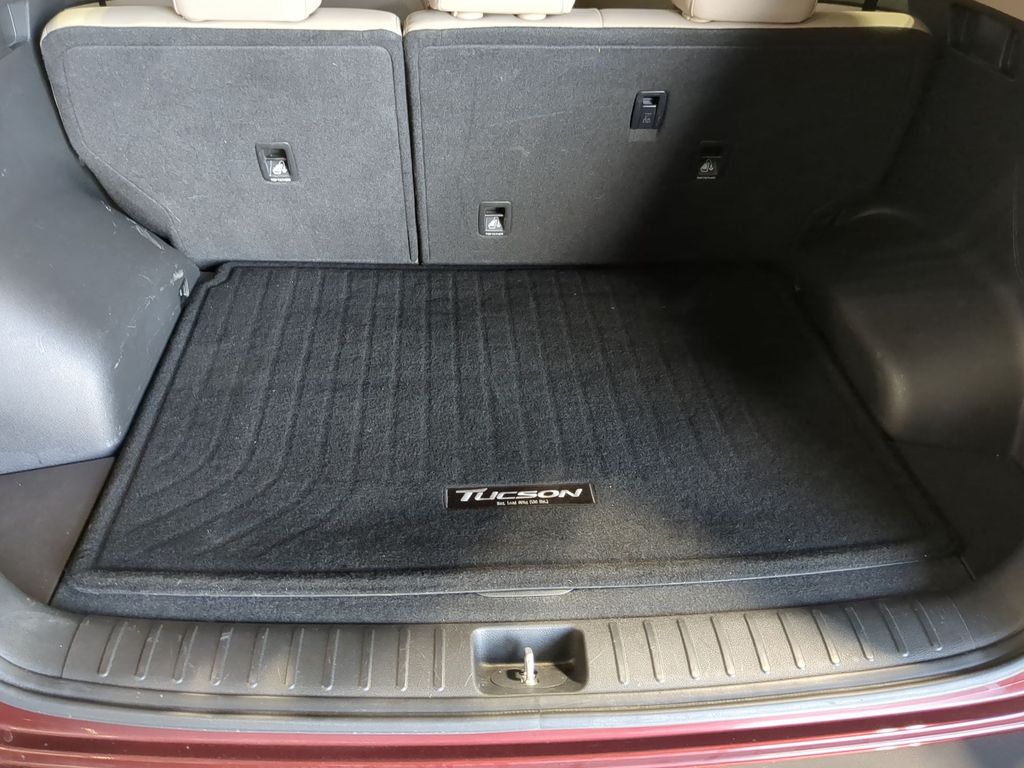 Thumbnail: 2017 Hyundai Tucson - 17