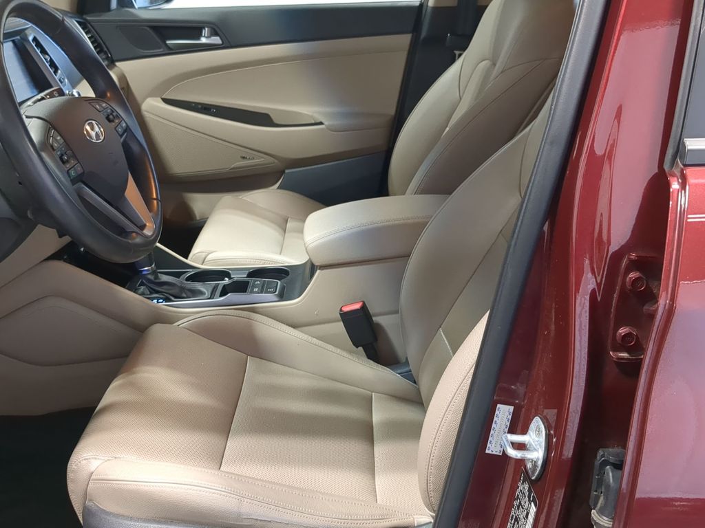 Thumbnail: 2017 Hyundai Tucson - 10