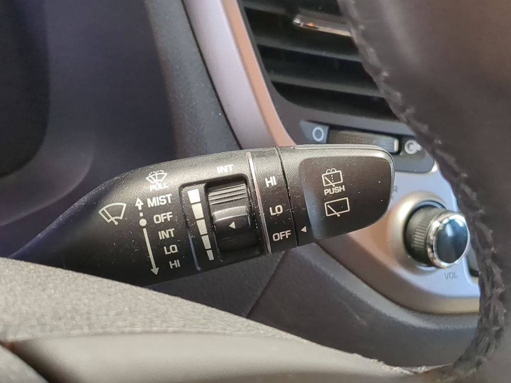 Thumbnail: 2017 Hyundai Tucson - 31