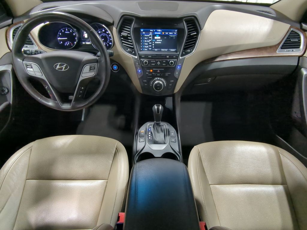 Thumbnail: 2017 Hyundai Santa Fe - 9