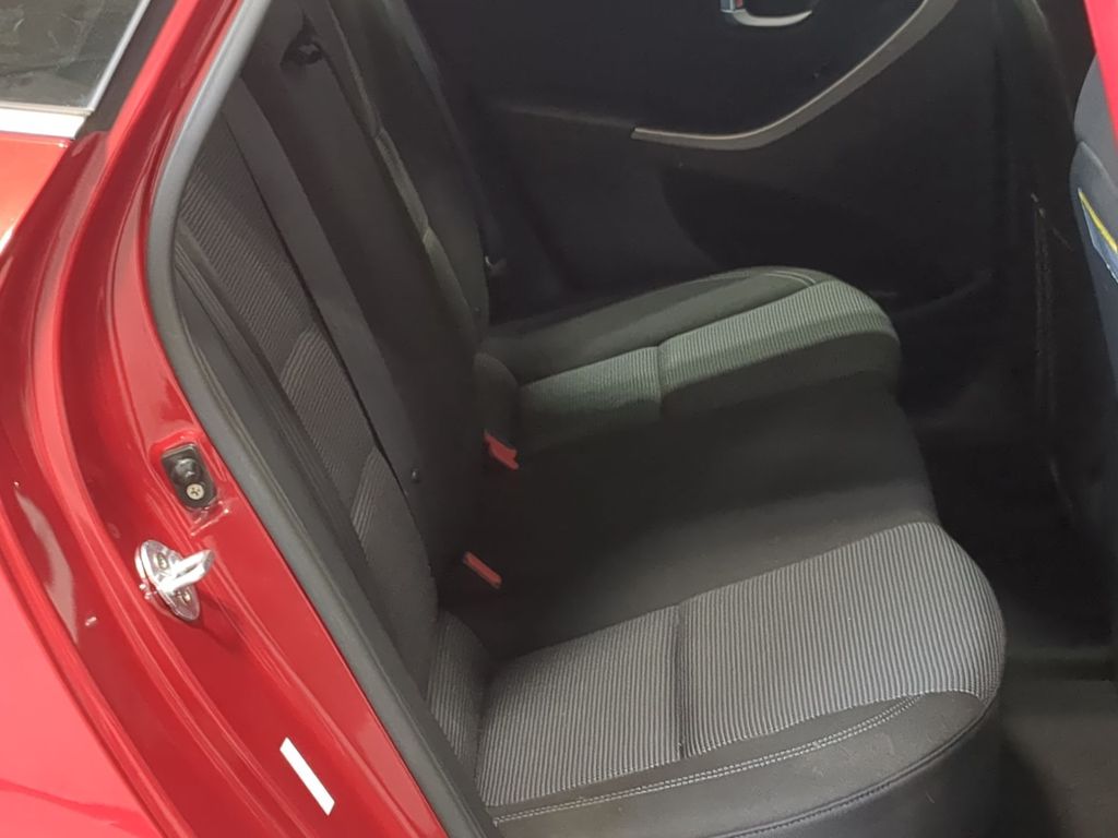 Thumbnail: 2016 Hyundai Elantra - 26