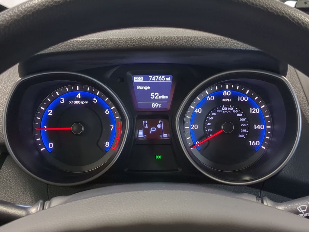 Thumbnail: 2016 Hyundai Elantra - 16